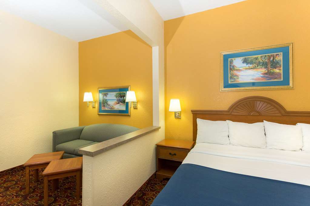 Holiday Inn Express - Naples South - I-75 By Ihg Golden Gate Chambre photo