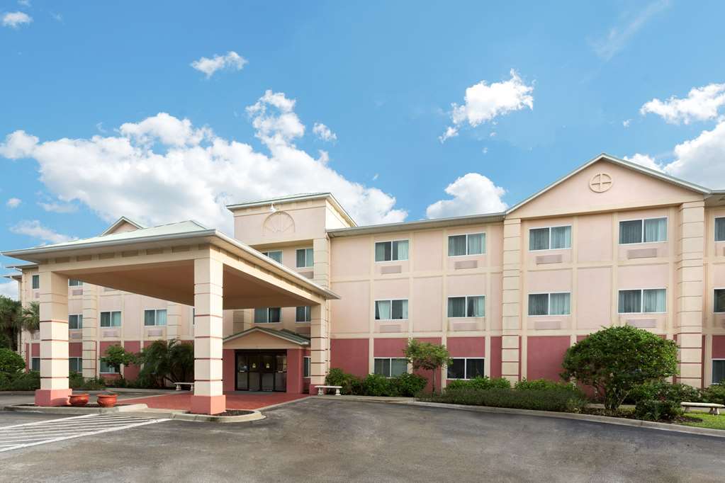 Holiday Inn Express - Naples South - I-75 By Ihg Golden Gate Extérieur photo